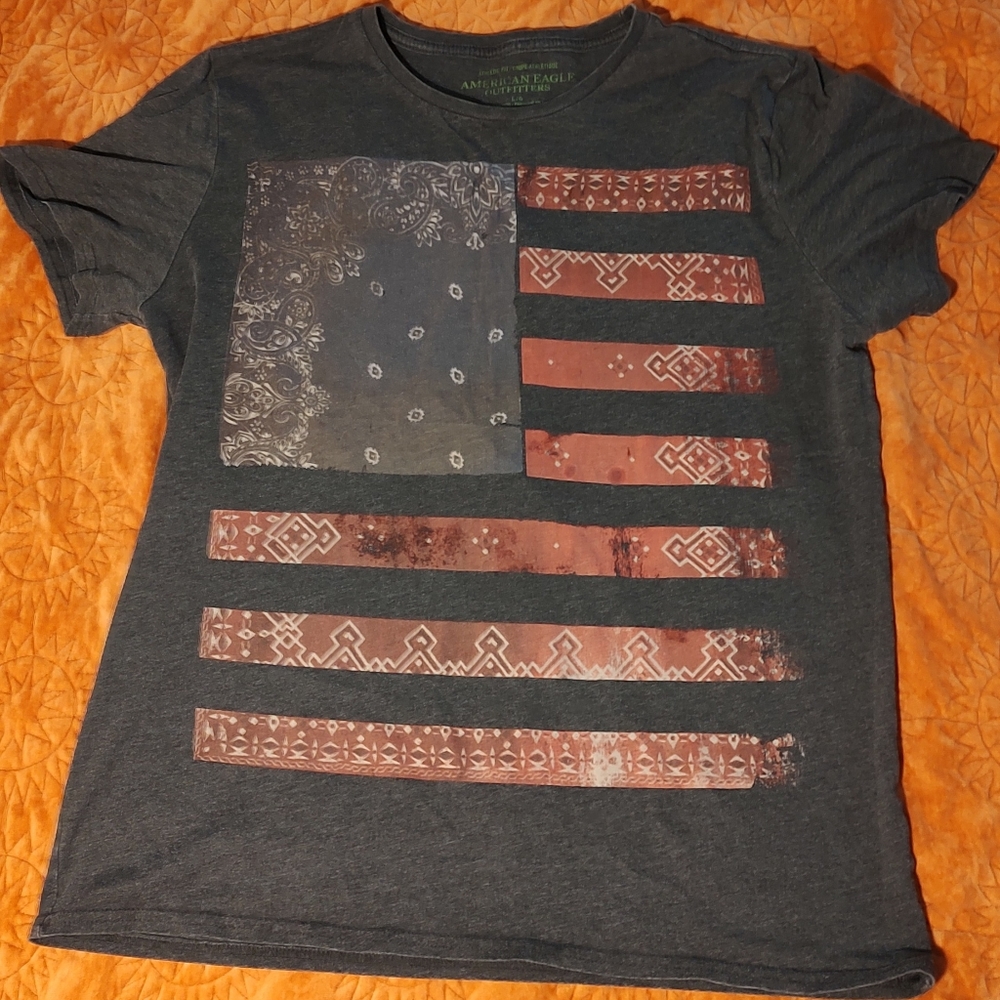 American Eagle T-shirt. Paisley Flag